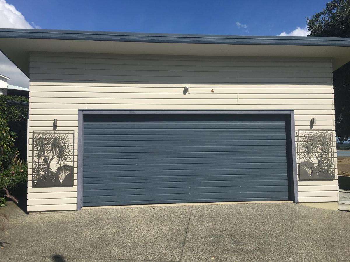 Absolute Waterfront Serenity Near Auckland Clarks Beach Exterior photo